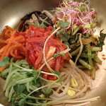 가야금 -  国産ユッケ入りビビンバ