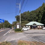 いげたや - 栃木福島県境に向け緩やかな上り勾配が続きます。白河を向き右手。