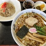 いげたや - Aセット　半チャーハン、煮物、漬物がついて1,100円