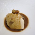 エクアトゥール - 和三盆のパンナコッタ　黒糖とココナッツ　マルサラ酒とラム酒のソース