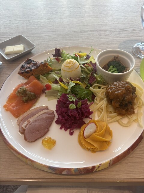 ミニマロンシャンティがセットのビストロプレートランチ』by aiye6