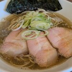 煮干拉麺 小烏丸 - 煮干の効いたスープが美味♪