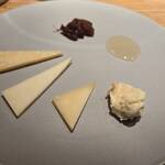 マンサルヴァ - チーズの盛り合わせ（推奨）