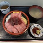海の幸 翔 - カマトロ・大トロ・中トロ・赤身・中おち丼