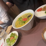 エムエム タイ - 