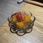 お猪口 - 冷やしトマト白ワイン漬け　下処理がきちんとされたトマト