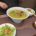 エムエム タイ - 