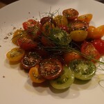 世田谷テーブル - トマトサラダ 1,408円