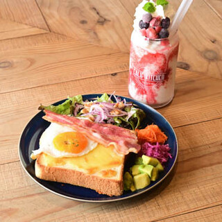 ザ・カリフ キッチン オキナワ_2