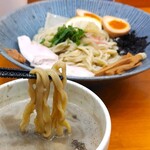 青森煮干 和渦製麺 - 