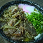 まつや - 肉うどん。　味は少し甘め。　お肉の量は凄いです。他店の倍は。。。。