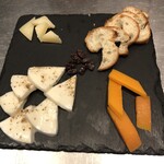Ciao centro - 選べるチーズの盛り合わせ：１０５０円