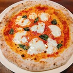 路地裏ピッツァバル ピーラルフ - 