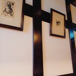 てっぱん料理味味亭 - 棟方志功の版画　ここだけでなく後ろにも隣室にも