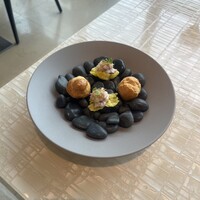 ベージュ アラン・デュカス 東京 - 