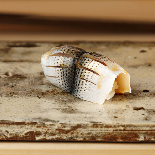 気温・湿度により日々配合を微調整し最高の握りをご提供