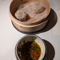 TexturA - よだれ鶏のソースに焼売をつけて食べると、なかなか〜
