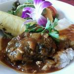 APPLE's Cafe&Diner - ロコモコ（ハンバーグ、サラダ、パイナップル、アボカド）