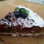 fig - ミックスベリーのタルト        確か450円ほど。 