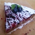 fig - ミックスベリーのタルト