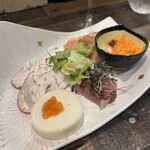 鉄板ビストロ ラフ+たす - 前菜盛り合わせ