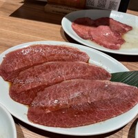 肉の山翔 - 