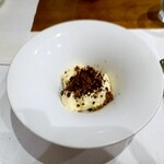 ノルマンディー - キャラメルアイスの上に乗った柔らかなティラミス