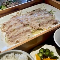 羅豚 はなれ - 