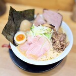 川岸ボンゾNOODLES - サカナ豚鶏節醤油まぜそば　930円