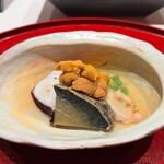 照寿司 - 黒鮑 蛸(関門海峡) 雲丹のせ