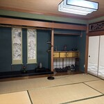 精進薬膳IPPUKU - 奥座敷には、立派な床間と掛軸∑(ﾟДﾟ)