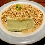 鳥さと 別邸 - 20250615季節の先附　枝豆の胡麻豆腐