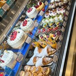 パティスリー レザネフォール 恵比寿本店 - 