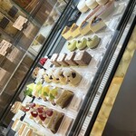 LESS by Gabriele Riva & Kanako Sakakura - 