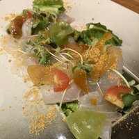 愛媛直送 船上活〆鮮魚とカラスミのサラダ仕立て