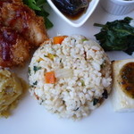 里のごちそう - プレートの下の方