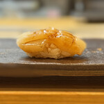 鮨まつ井 - 帆立貝柱の炙り