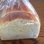 パヌトン - さつまいも入りの食パン