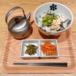 だし茶漬け+肉うどん えん ラスカ平塚店 - 山形だしと湯葉ちりめん•だし茶漬け620円(税込)