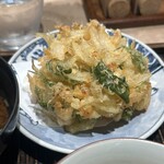 そばやし - 桜海老と玉ねぎのかき揚げ