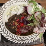 ジビエブラック - 熟成鹿肉黒カレーハーフ850円