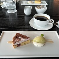 THE COSMOPOLITAN GRILL BAR TERRACE - 