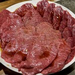 炭火焼肉ホルモンさわいし - 