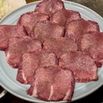 炭火焼肉ホルモンさわいし - 