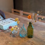 ワイズ カフェ - 