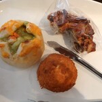 Aoki - 料理写真:購入したパン。