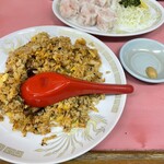 紅葉亭 - 日替りランチ600円　キムチ焼めし+シューマイ