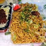 橋場食堂 - 焼きそば大盛（2玉）　850円（インスタでメニューを見ました）