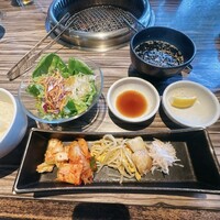 焼肉 べこ亭 たまプラーザ本店 - 