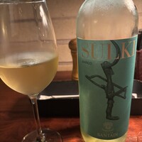 カルネジーオ イースト - 